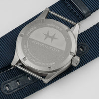 Khaki Field Quarz Nato Blu 38mm H69401940